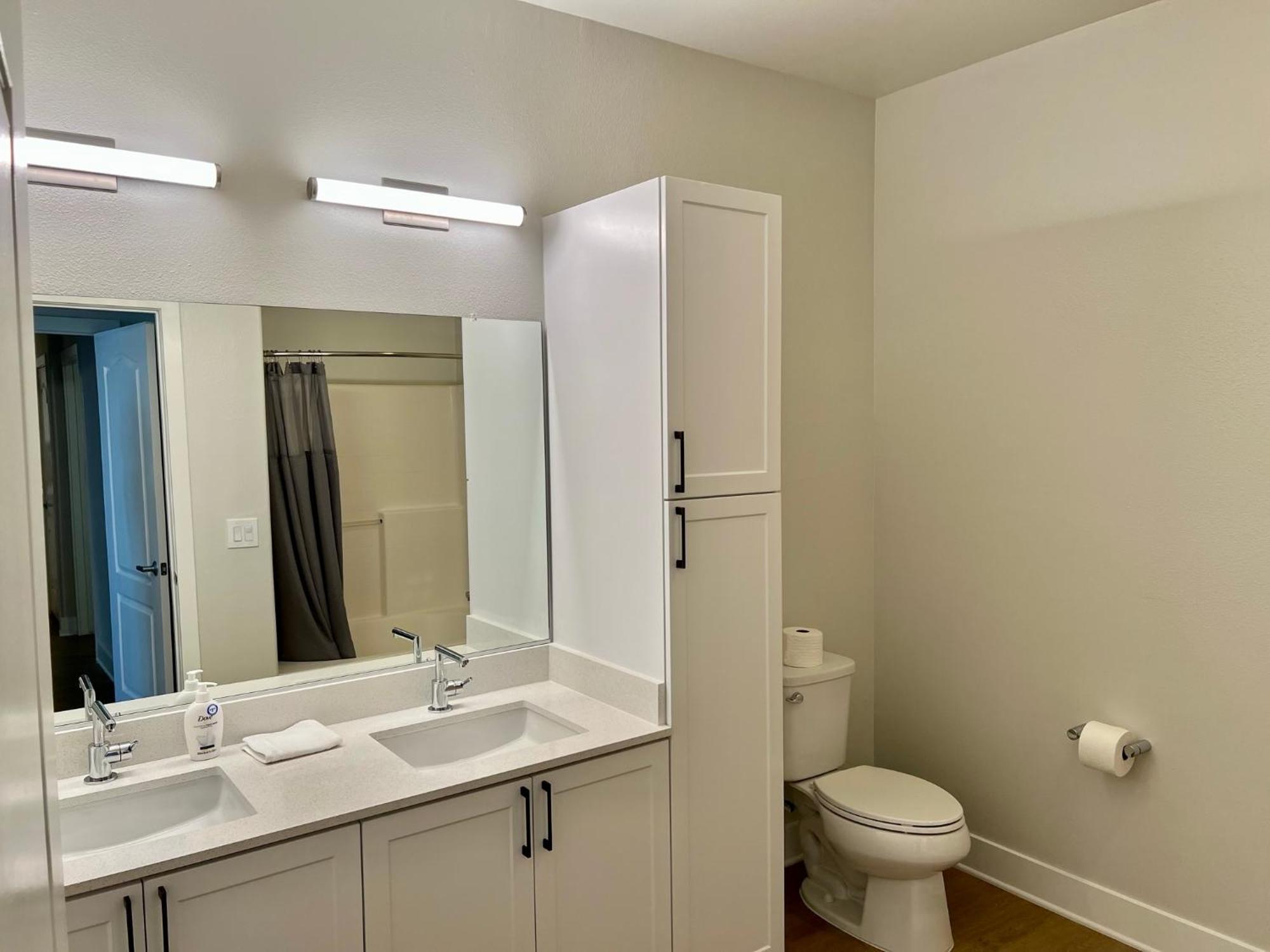 Luxury 2 Bedroom 2 Bathroom With Fitness And Outdoor Pool Apartahotel