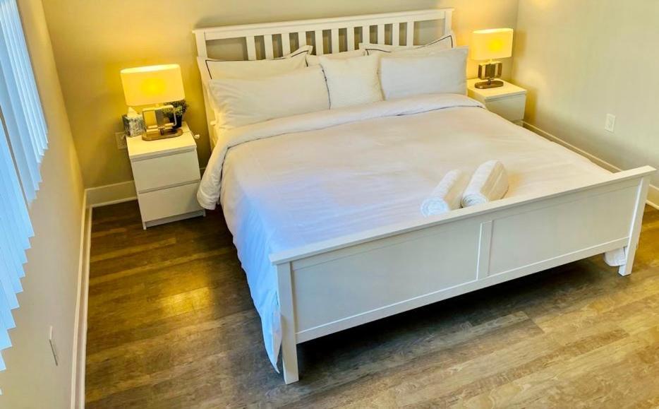 Luxury 2 Bedroom 2 Bathroom With Fitness And Outdoor Pool *